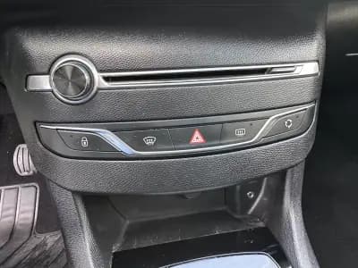 Sell Peugeot 308 SW 2016 - 8900 EUR, 200000 km - AUTO.MOTO.pt