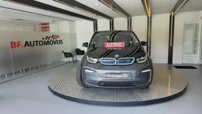 Vendo BMW i3 2022 - 21900 EUR, 91102 km - AUTO.MOTO.pt