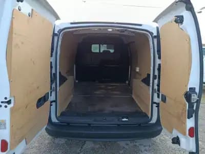 Vendo Renault Kangoo 1.5 DCi Maxi 2018 - 11750 EUR, 159000 km - AUTO.MOTO.pt