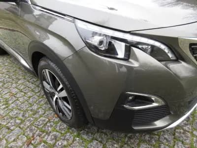 Sell Peugeot 3008 2017 - 18990 EUR, 151000 km - AUTO.MOTO.pt