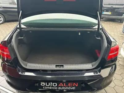 Vendo Volkswagen Passat 2017 - 18990 EUR, 134000 km - AUTO.MOTO.pt