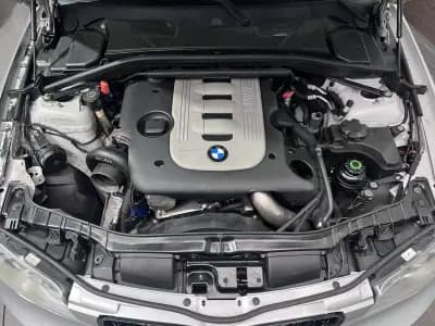 Vendo BMW 120 2008 - 12900 EUR, 300000 km - AUTO.MOTO.pt