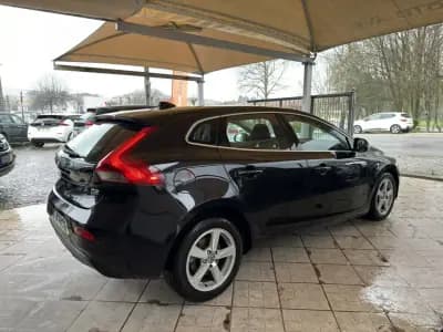 Sell Volvo V40 2014 - 10950 EUR, 203325 km - AUTO.MOTO.pt