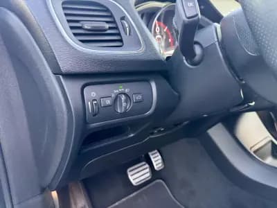 Vendo Volvo V40 2017 - 17990 EUR, 115000 km - AUTO.MOTO.pt