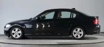 Vendo BMW 320 2009 - 11990 EUR, 198113 km - AUTO.MOTO.pt