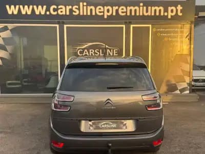 Vendo Citroën C4 Spacetourer 2020 - 16700 EUR, 124190 km - AUTO.MOTO.pt