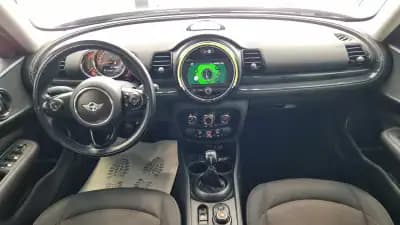 Vendo MINI Clubman 2018 - 12750 EUR, 286464 km - AUTO.MOTO.pt