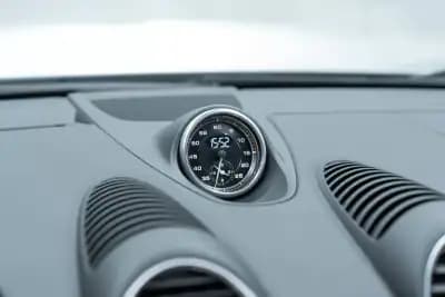 Vendo Porsche 718 Spyder 2020 - 129950 EUR, 16000 km - AUTO.MOTO.pt