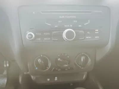 Vendo Audi A1 Sportback 2013 - 13650 EUR, 133563 km - AUTO.MOTO.pt