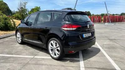 Vendo Renault Scénic 2017 - 12990 EUR, 172302 km - AUTO.MOTO.pt
