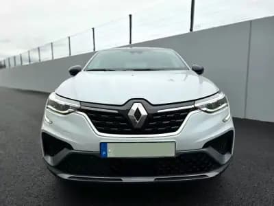 Vendo Renault Arkana 2021 - 23250 EUR, 52400 km - AUTO.MOTO.pt