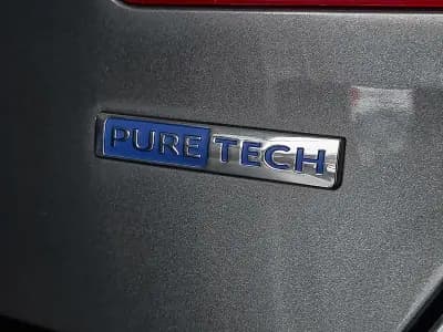 Vendo Peugeot 308 2018 - 12950 EUR, 134000 km - AUTO.MOTO.pt