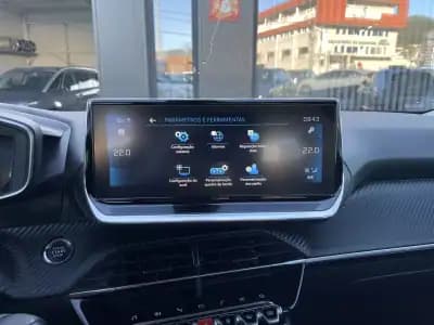 Sell Peugeot 2008 2021 - 16850 EUR, 43376 km - AUTO.MOTO.pt