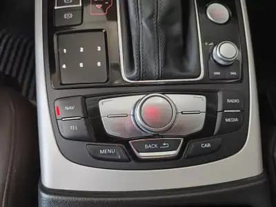 Vendo Audi A6 Avant 2018 - 22950 EUR, 153300 km - AUTO.MOTO.pt