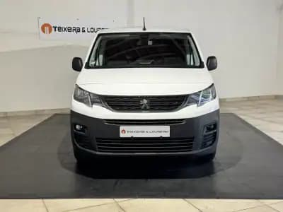 Vendo Peugeot Partner 2023 - 17750 EUR, 80117 km - AUTO.MOTO.pt