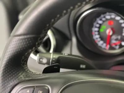 Vendo Mercedes-Benz CLA 180 2018 - 21950 EUR, 77215 km - AUTO.MOTO.pt