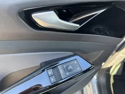 Vendo Volkswagen ID.4 2021 - 23000 EUR, 39000 km - AUTO.MOTO.pt