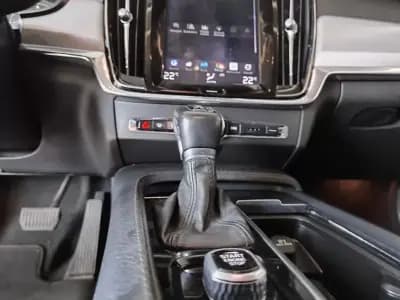 Sell Volvo V90 2018 - 20990 EUR, 188000 km - AUTO.MOTO.pt