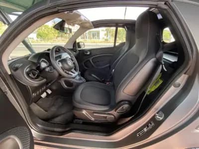 Sell Smart Fortwo Cabrio 2019 - 17900 EUR, 40794 km - AUTO.MOTO.pt