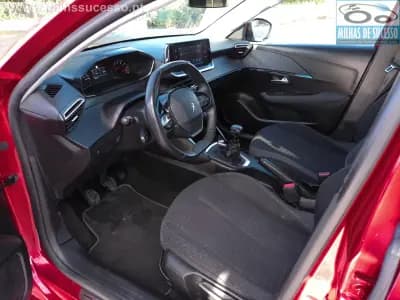 Vendo Peugeot 208 2021 - 14500 EUR, 40000 km - AUTO.MOTO.pt