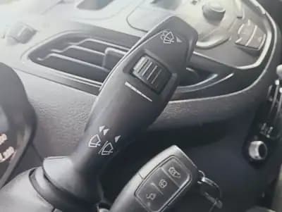 Sell Ford Transit Courier 2020 - 10990 EUR, 129167 km - AUTO.MOTO.pt