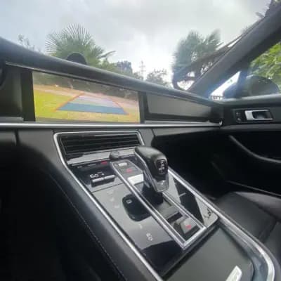 Sell Porsche Panamera Sport Turismo 2019 - 69990 EUR, 210000 km - AUTO.MOTO.pt