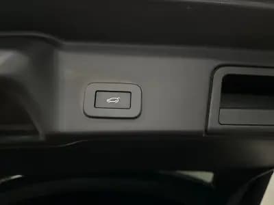 Vendo Land Rover Range Rover Evoque 2023 - 41800 EUR, 79000 km - AUTO.MOTO.pt