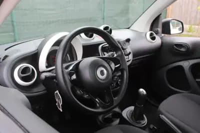 Vendo Smart Fortwo Cabrio 2015 - 8900 EUR, 50800 km - AUTO.MOTO.pt