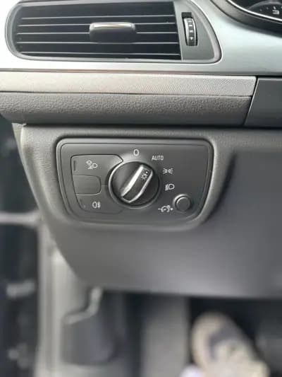 Vendo Audi A6 Avant 2017 - 19750 EUR, 258000 km - AUTO.MOTO.pt