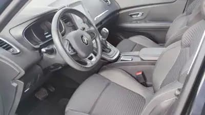 Vendo Renault Scénic 2017 - 12990 EUR, 172302 km - AUTO.MOTO.pt