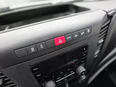 Vendo Iveco Daily 2022 - 30750 EUR, 86000 km - AUTO.MOTO.pt