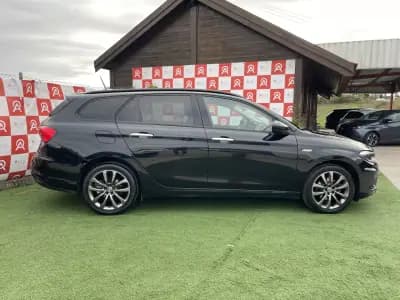 Vendo Fiat Tipo Station Wagon 2017 - 10990 EUR, 176247 km - AUTO.MOTO.pt