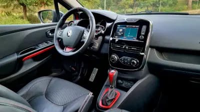 Sell Renault Clio 2014 - 17700 EUR, 146000 km - AUTO.MOTO.pt