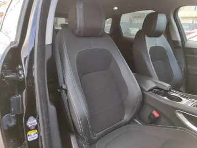 Vendo Jaguar F-Pace 2016 - 25900 EUR, 176000 km - AUTO.MOTO.pt