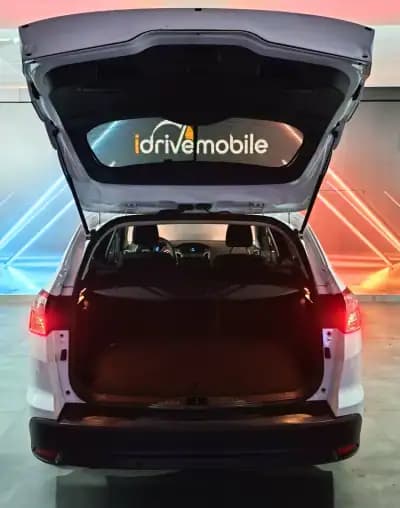 Vendo Ford Focus 2014 - 8900 EUR, 124734 km - AUTO.MOTO.pt