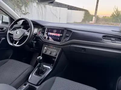 Vendo Volkswagen T-Roc 2020 - 23500 EUR, 88000 km - AUTO.MOTO.pt