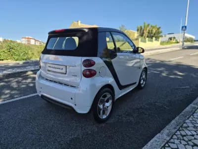 Vendo Smart Fortwo Cabrio 2014 - 7990 EUR, 80000 km - AUTO.MOTO.pt