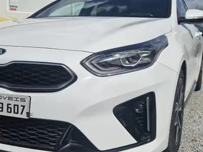 Vendo Kia ProCeed 2020 - 17400 EUR, 119400 km - AUTO.MOTO.pt