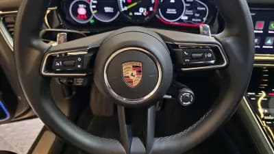 Sell Porsche Panamera Sport Turismo 2024 - 119900 EUR, 45564 km - AUTO.MOTO.pt