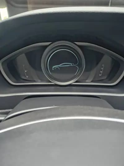 Vendo Volvo V40 Cross Country 2015 - 13900 EUR, 162000 km - AUTO.MOTO.pt