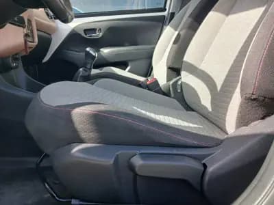 Sell Citroën C1 2018 - 8960 EUR, 70600 km - AUTO.MOTO.pt