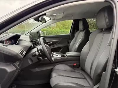 Sell Peugeot 3008 2021 - 21999 EUR, 104700 km - AUTO.MOTO.pt