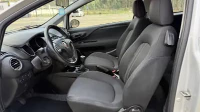 Vendo Fiat Punto 2015 - 9500 EUR, 170000 km - AUTO.MOTO.pt