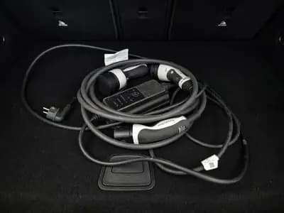 Vendo Mercedes-Benz A 250e 2021 - 26450 EUR, 94000 km - AUTO.MOTO.pt