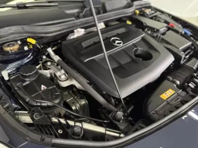 Vendo Mercedes-Benz CLA 180 2018 - 21950 EUR, 77215 km - AUTO.MOTO.pt