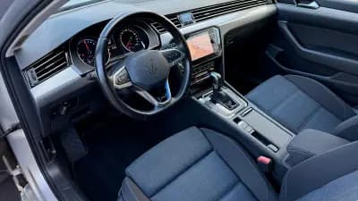 Vendo Volkswagen Passat Variant 2021 - 20900 EUR, 148000 km - AUTO.MOTO.pt