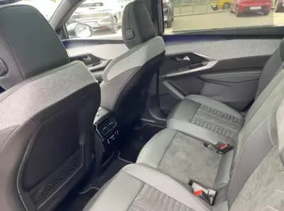 Vendo Peugeot E-5008 2024 - 40000 EUR, 12000 km - AUTO.MOTO.pt