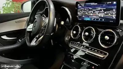 Vendo Mercedes-Benz GLC 300 2021 - 49750 EUR, 70151 km - AUTO.MOTO.pt