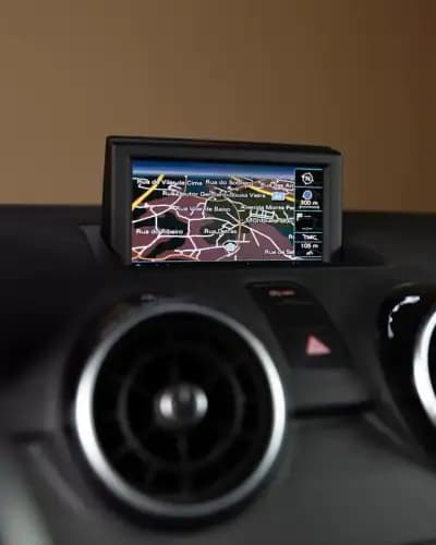 Sell Audi A1 2010 - 8950 EUR, 193000 km - AUTO.MOTO.pt