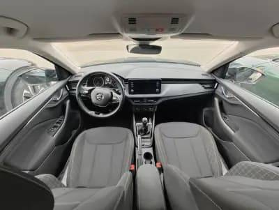 Vendo Skoda Kamiq 2023 - 16990 EUR, 49990 km - AUTO.MOTO.pt